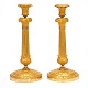 Et par lueforgyldte Empire bronze stager. Frankrig ca. år 1810. H: 30,5cm