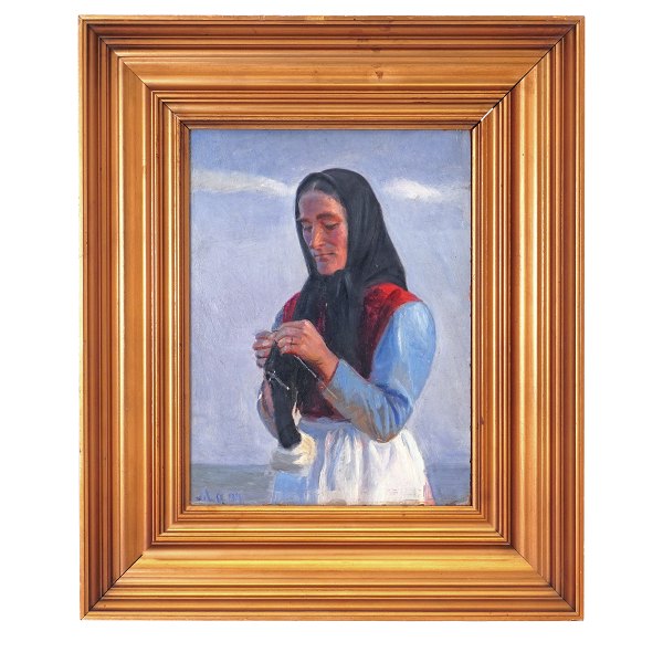 Michael Ancher portræt af strikkende kvinde på strand. Michael Ancher, 1949-1927, olie på træ. Signeret "MA 99". Lysmål: 32x24cm. Med ramme: 50x42cm